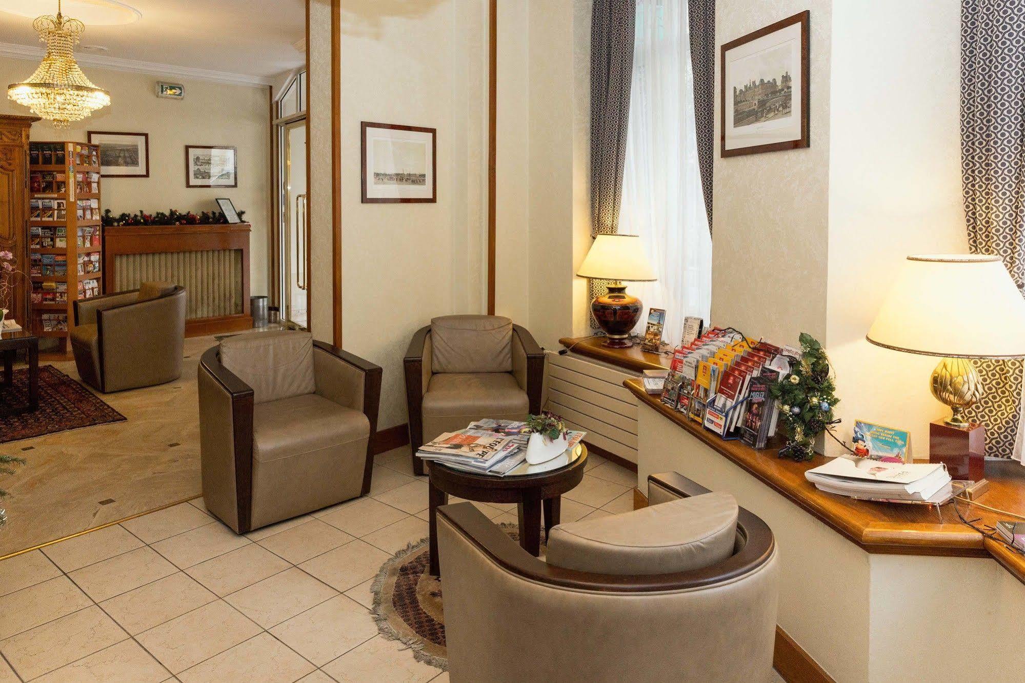 Hotel Saint Christophe Parijs